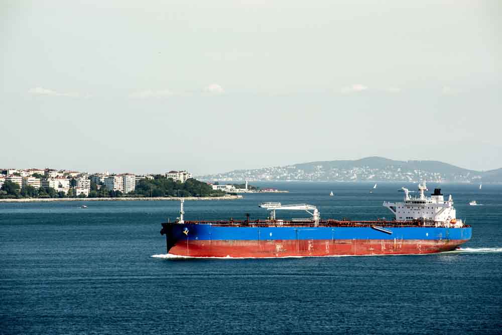 Ship's Condition Inspection Backed Valuation Surveys and Certification